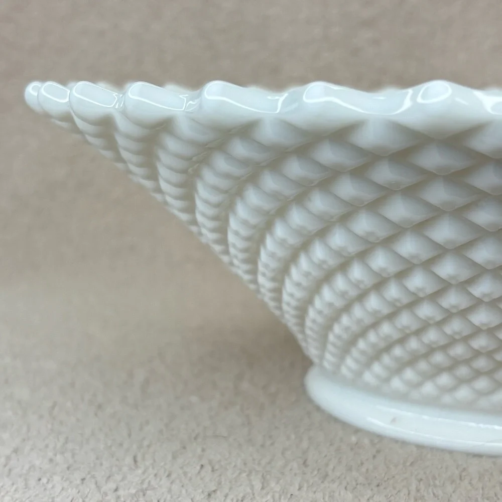 Vintage Milk Glass Large Decorative Bowl White Diamond Cut Pattern Round VTG - Picture 5 of 11